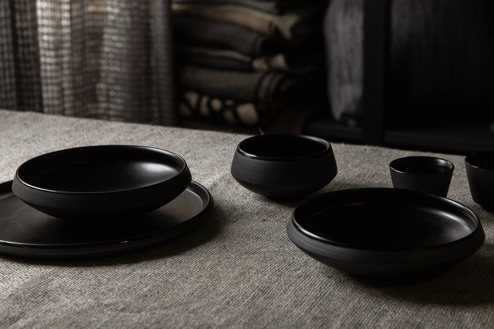 Handmade Matte Black Dinnerware for Big pasta or ramen bowl
